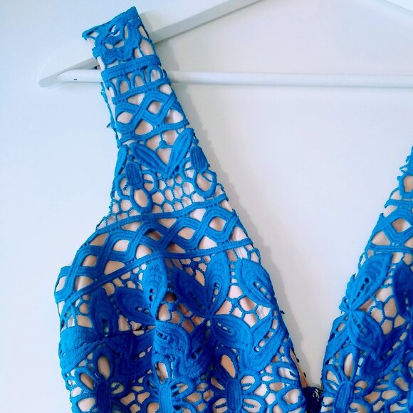 Lulus Blue and Beige Lace Midi Dress - Picture 9 of 16